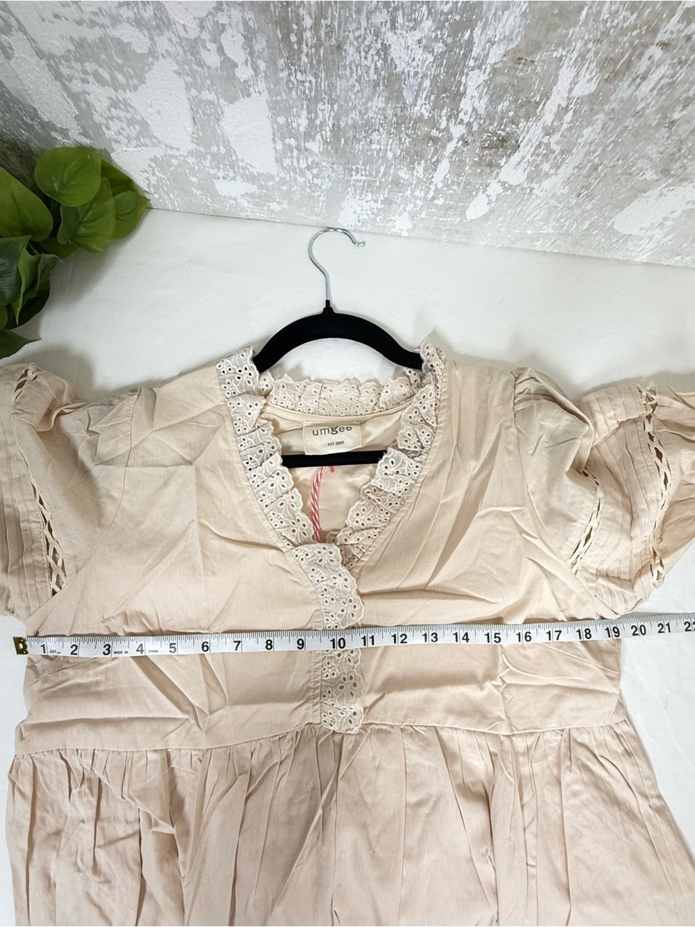 Umgee Cream Lace Trim Mini Dress Cotton Boho Neutral Babydoll NWT - Picture 8 of 10